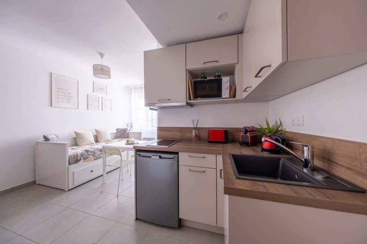 S5 Disney Studio Appartement Cosy Serris Exteriör bild