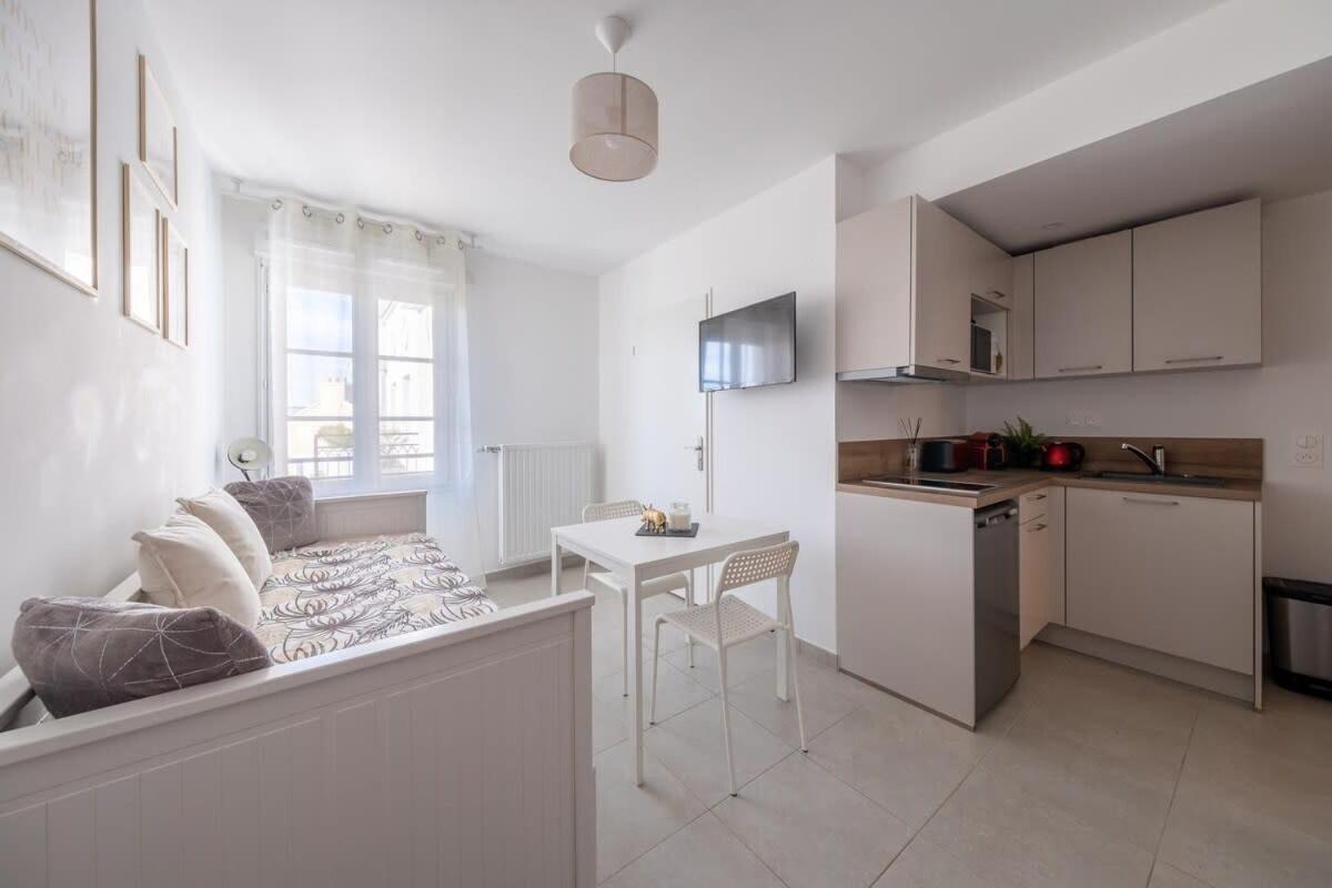 S5 Disney Studio Appartement Cosy Serris Exteriör bild